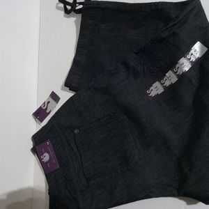 Women's Capri pants size 14 brand new